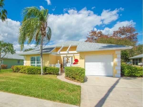 230 N Grove Isle Circle, Vero Beach, FL 32962