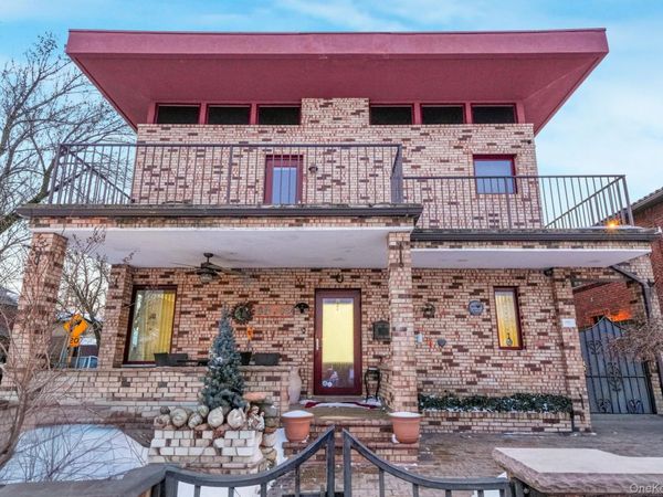 6372 74th Street , Middle Village, NY 11379