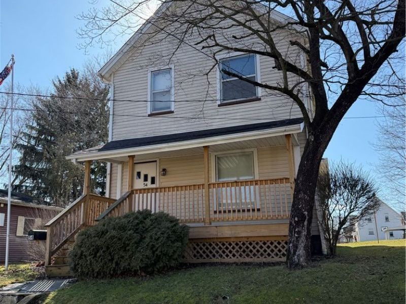 54 Spring Street, Struthers, OH 44471 Photo 1