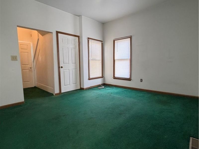 54 Spring Street, Struthers, OH 44471 Photo 4