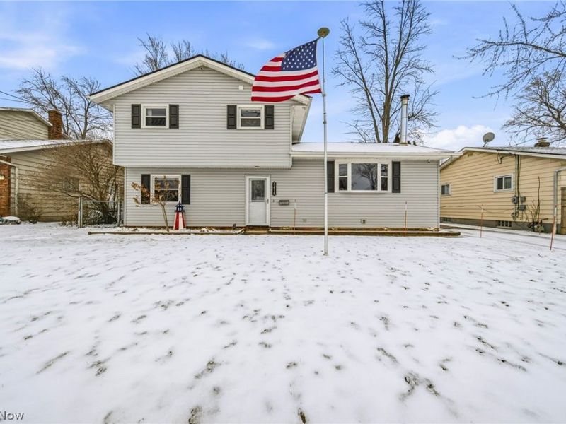 7416 Larkspur Drive, Mentor on the Lake, OH 44060 Photo 1