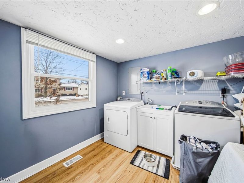 7416 Larkspur Drive, Mentor on the Lake, OH 44060 Photo 18