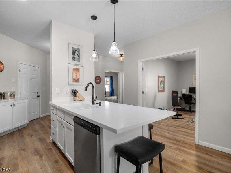 5547 Beavercrest Drive, Unit 107, Lorain, OH 44053 Photo 10