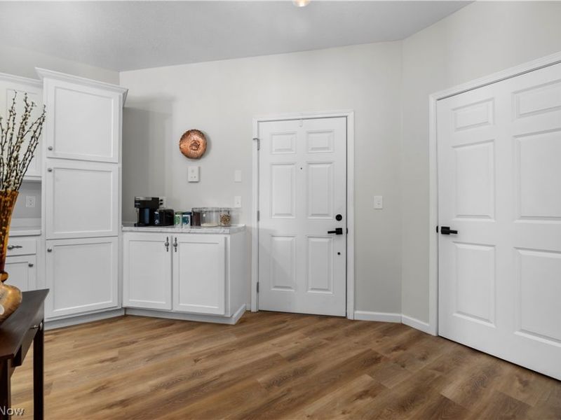 5547 Beavercrest Drive, Unit 107, Lorain, OH 44053 Photo 3