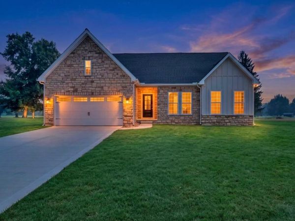 1493 Marion Country Club Drive, Marion, OH 43302