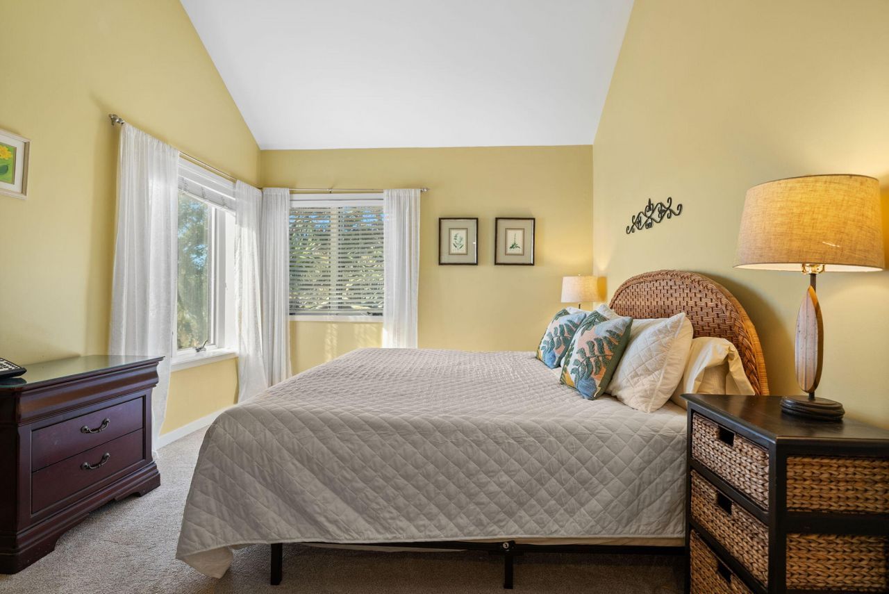 4424 Sea Forest Drive Photo 11