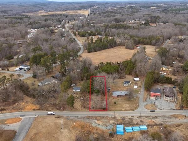 1125 Main Street , Walnut Cove, NC 27052