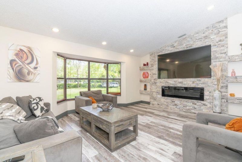 15211 60th Place N, Loxahatchee, FL 33470 Photo