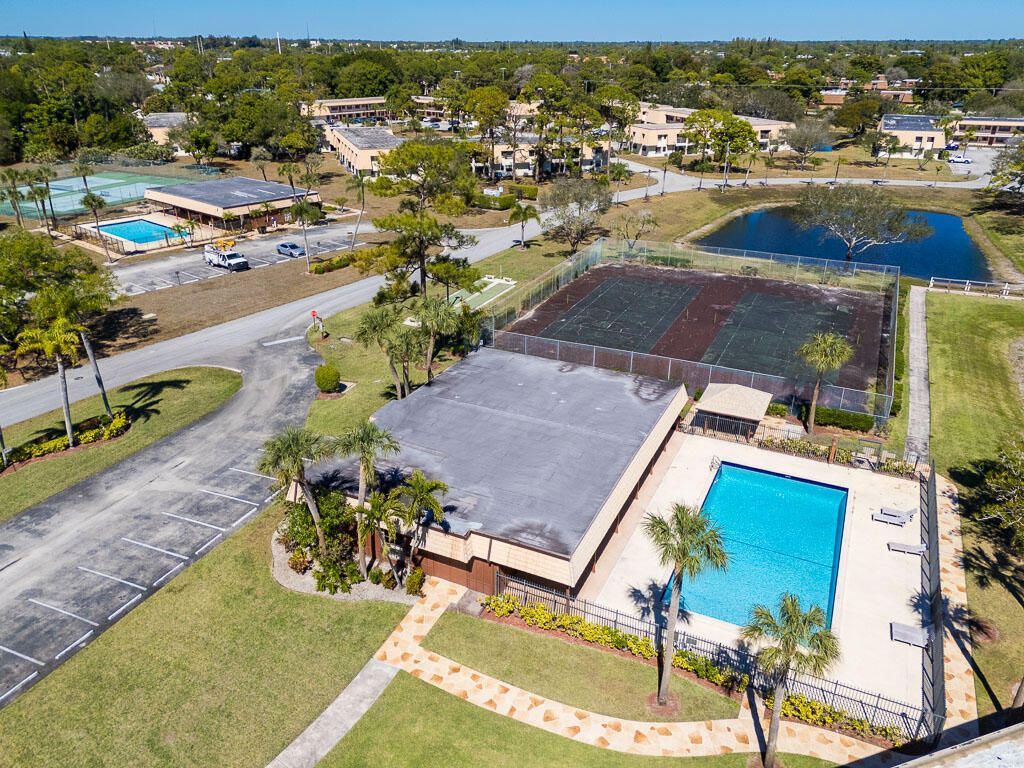 4720 Oak Terrace Drive, Greenacres, FL 33463 Photo