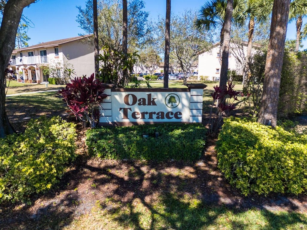 4720 Oak Terrace Drive, Greenacres, FL 33463 Photo
