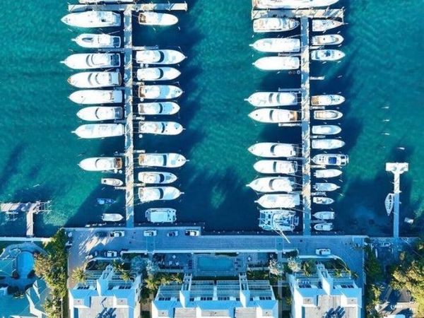 184 Lake Drive, Unit 3-301, Palm Beach Shores, FL 33404