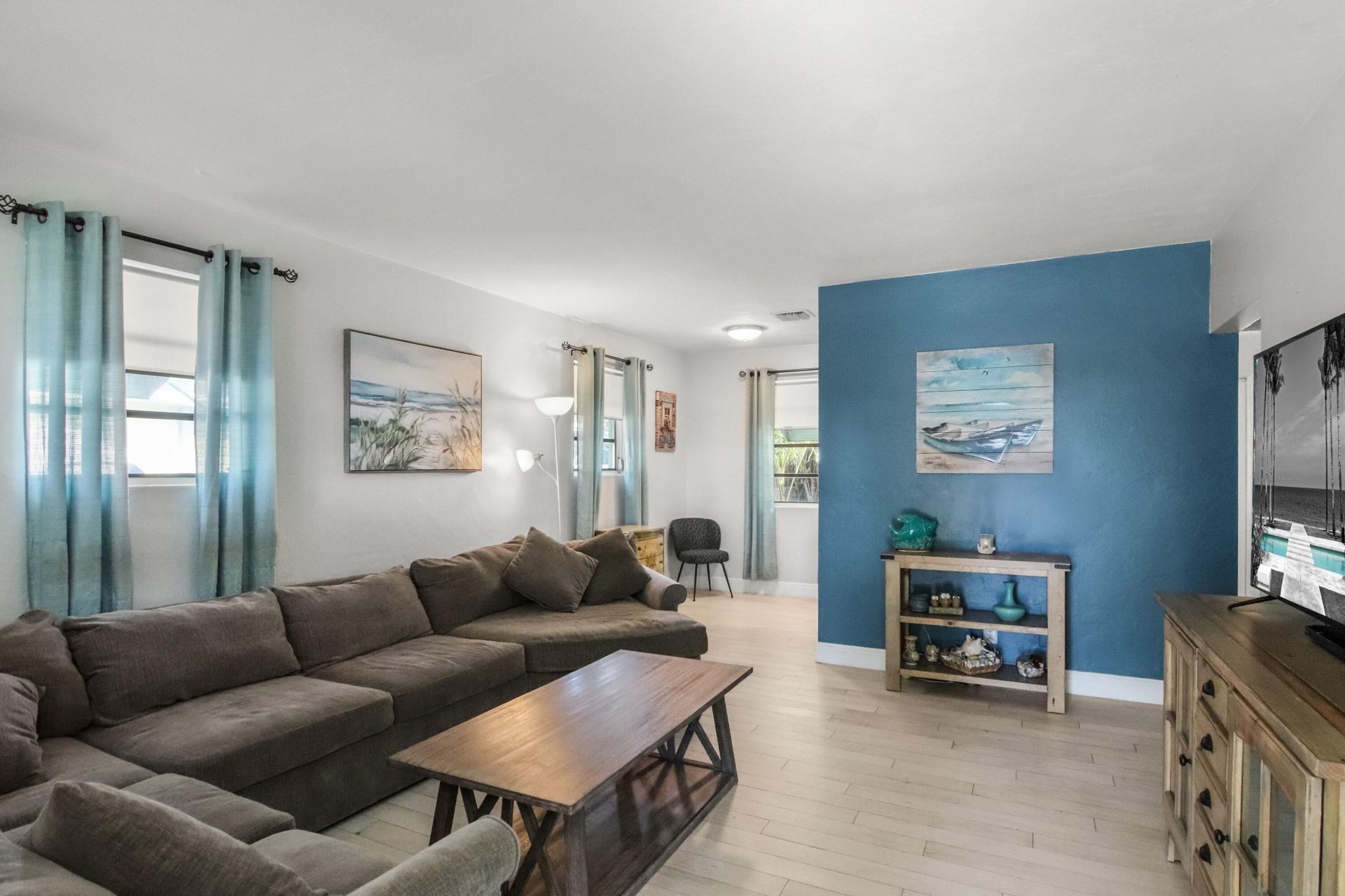 5606 Hobart Avenue, West Palm Beach, FL 33405 Photo