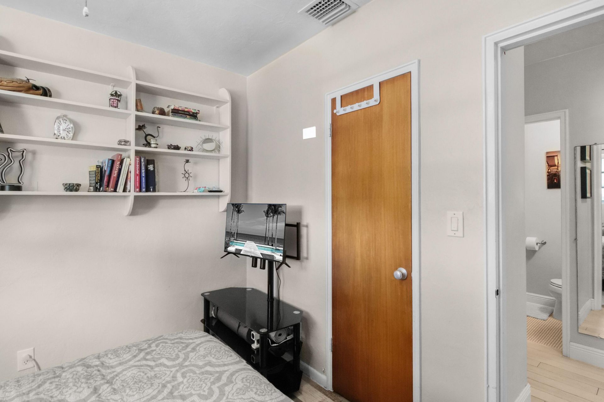 5606 Hobart Avenue, West Palm Beach, FL 33405 Photo