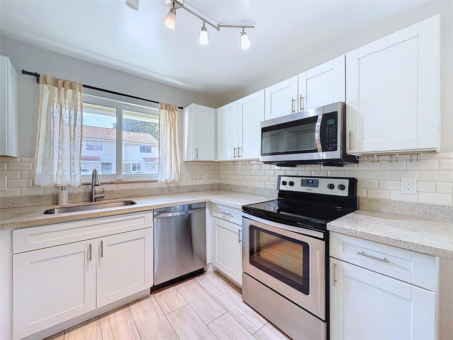 6361 Walk Circle, Boca Raton, FL 33433 Photo