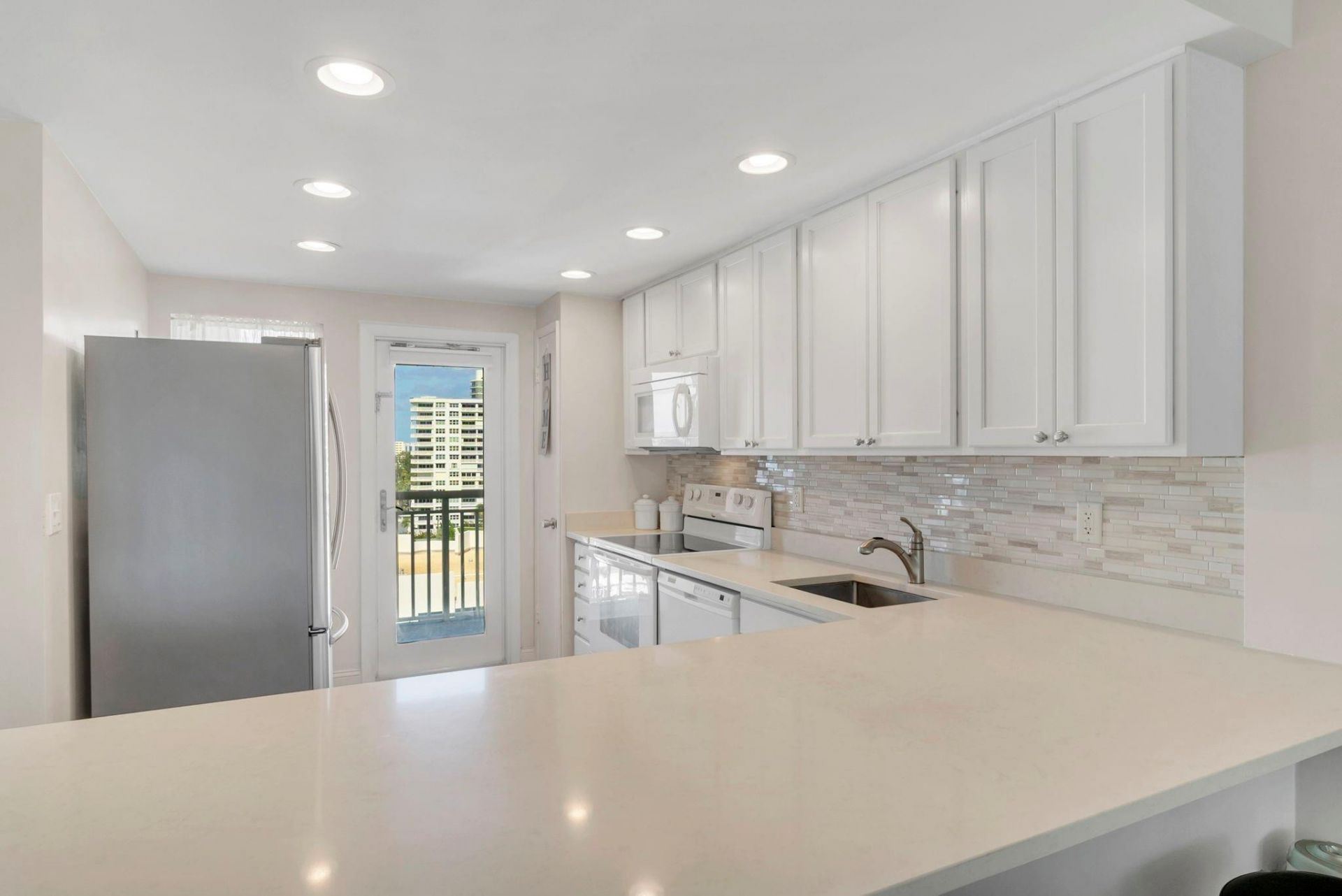 750 N Ocean Boulevard, Unit 1105, Pompano Beach, FL 33062 Photo