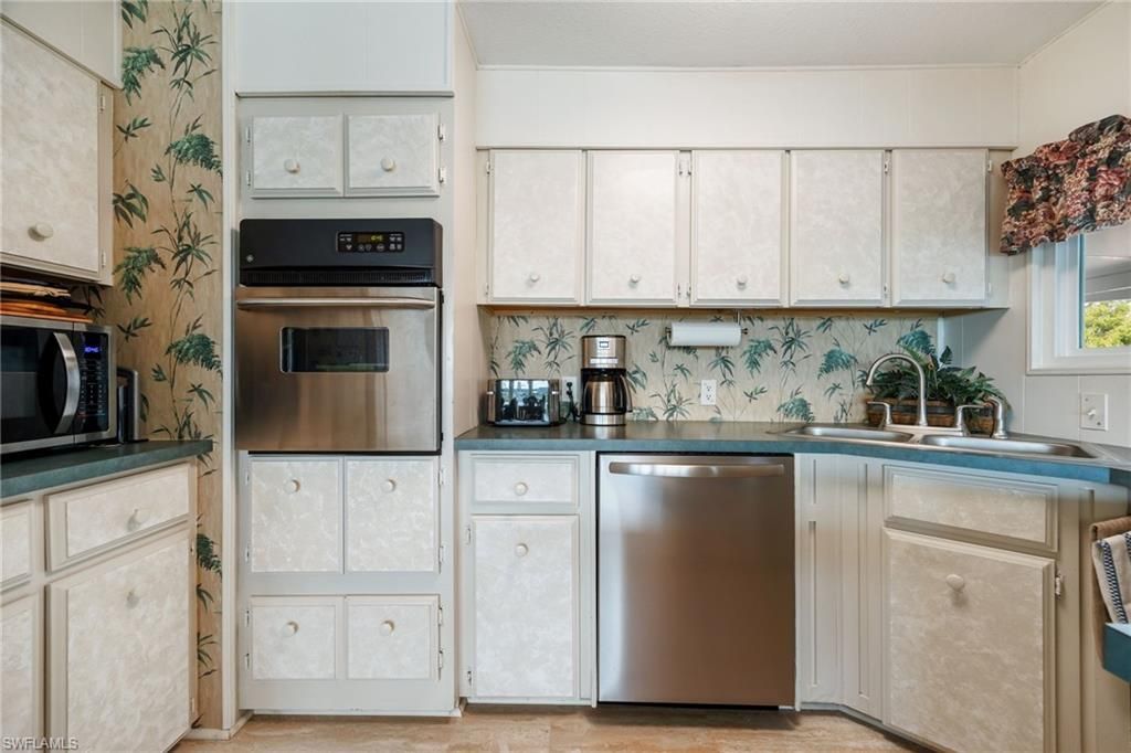 324 Nicklaus Blvd, North Fort Myers, FL 33903 Photo