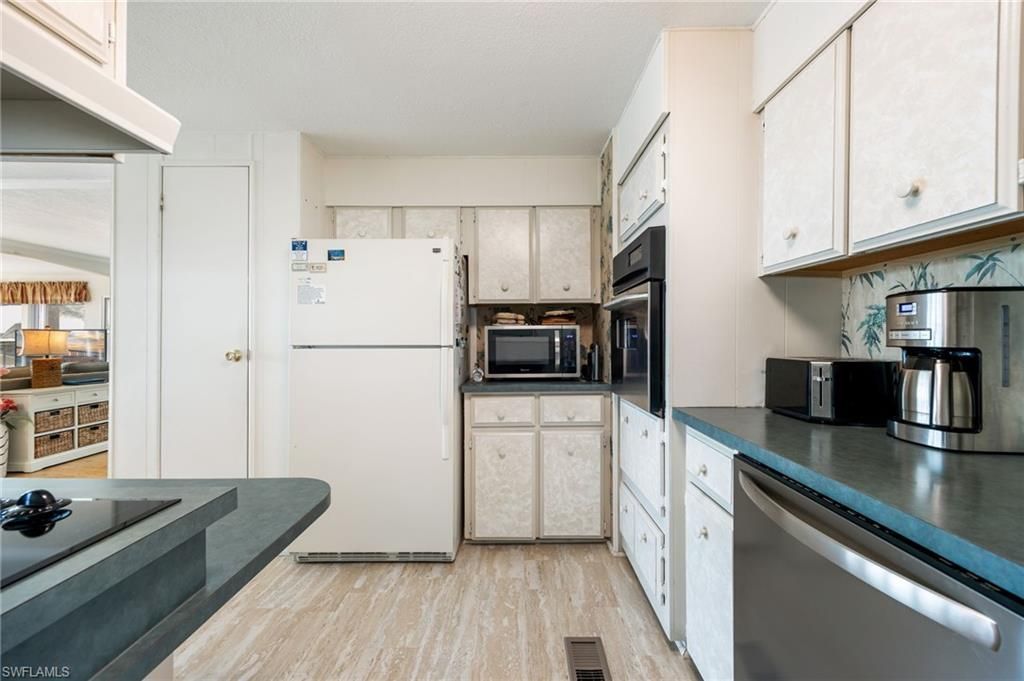 324 Nicklaus Blvd, North Fort Myers, FL 33903 Photo