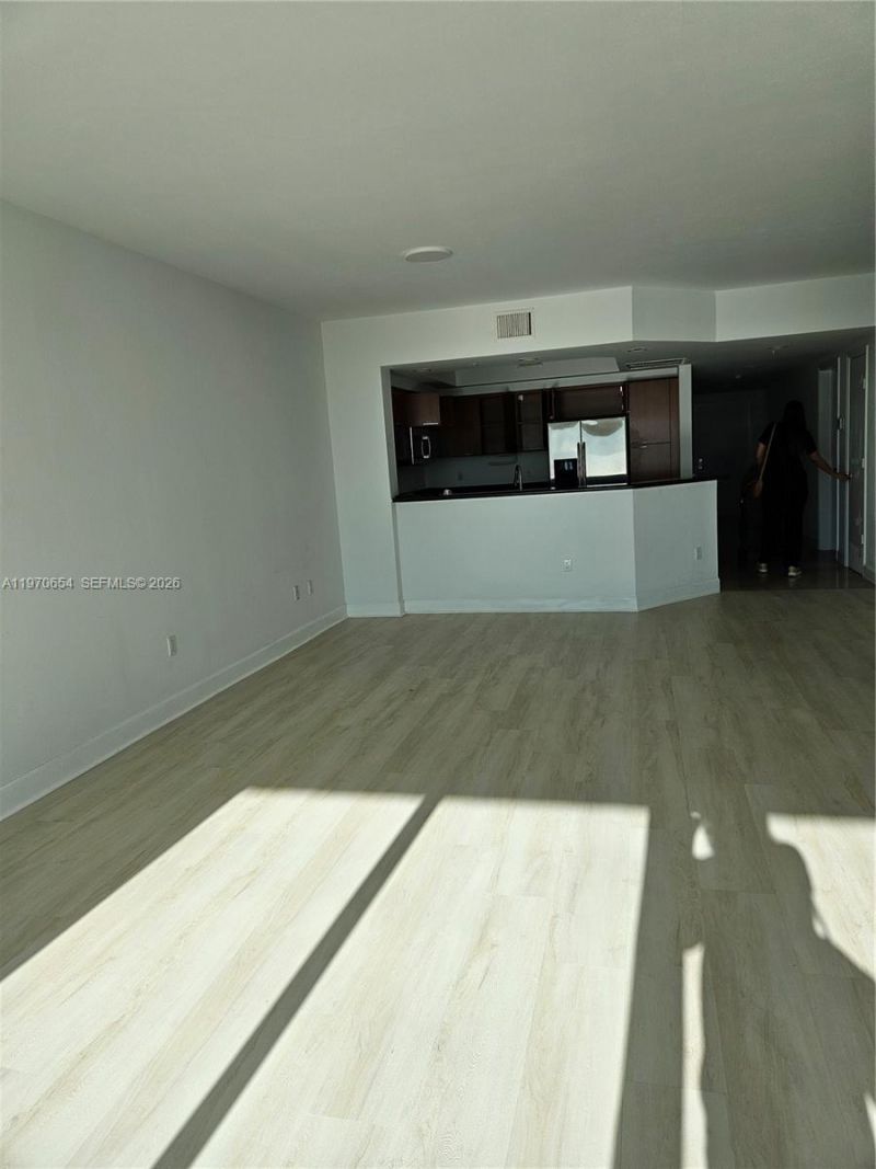 15051 Royal Oaks Ln , Unit 2003, North Miami, FL 33181 Photo