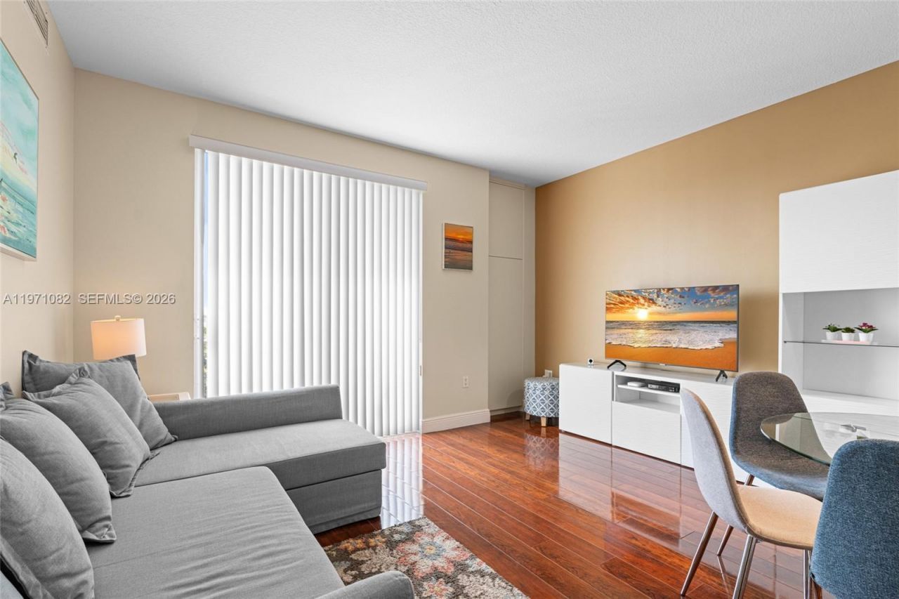 7275 SW 90th Way, Unit 404, Miami, FL 33156 Photo