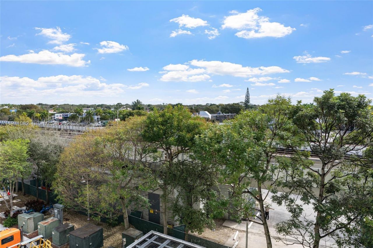 7275 SW 90th Way, Unit 404, Miami, FL 33156 Photo