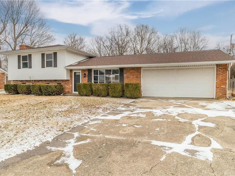 42 Ramsey Drive, Hamilton, OH 45013 Photo 2