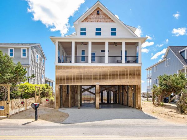614 Springs Ave., Pawleys Island, SC 29585