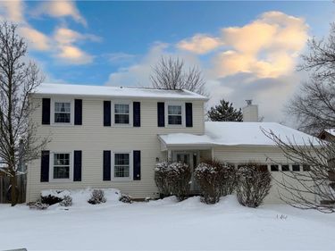 168 Continental Drive, Lockport, NY 14094