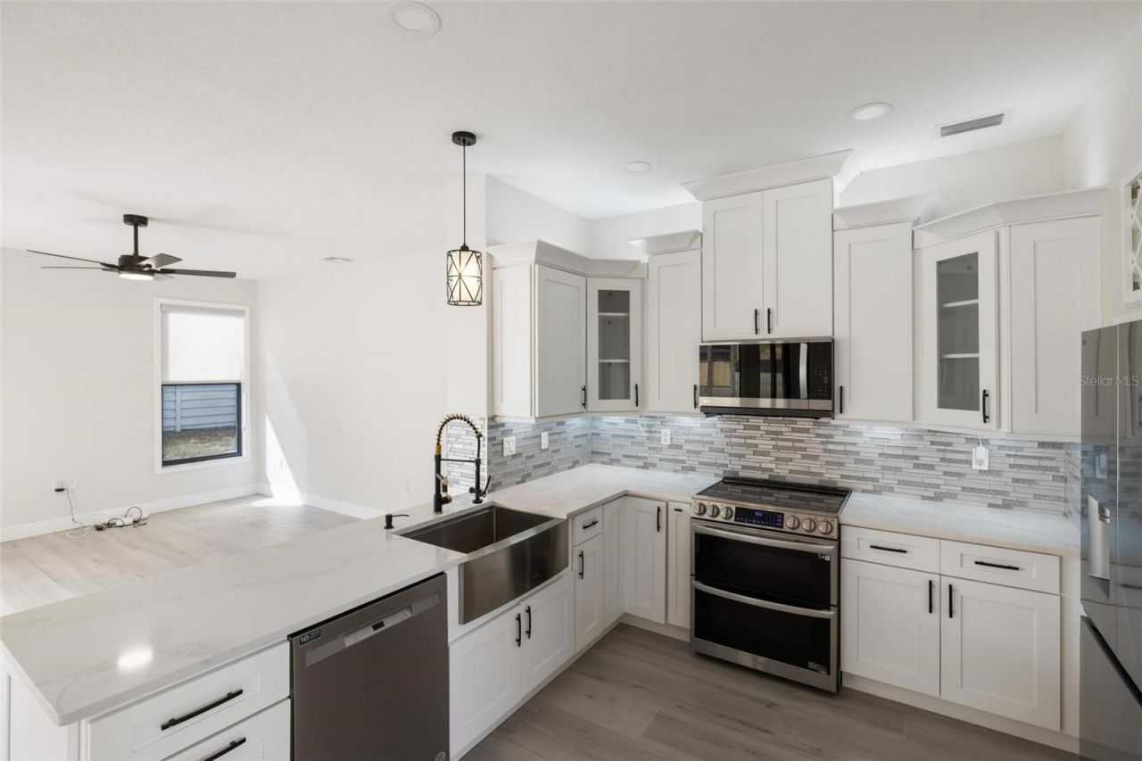 4608 Vintage Drive, Sarasota, FL 34243 Photo