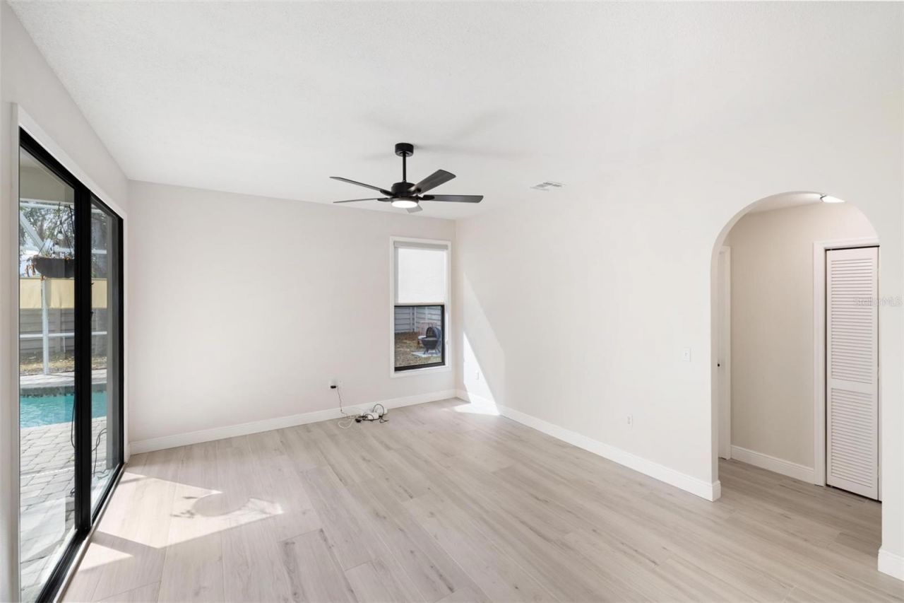 4608 Vintage Drive, Sarasota, FL 34243 Photo