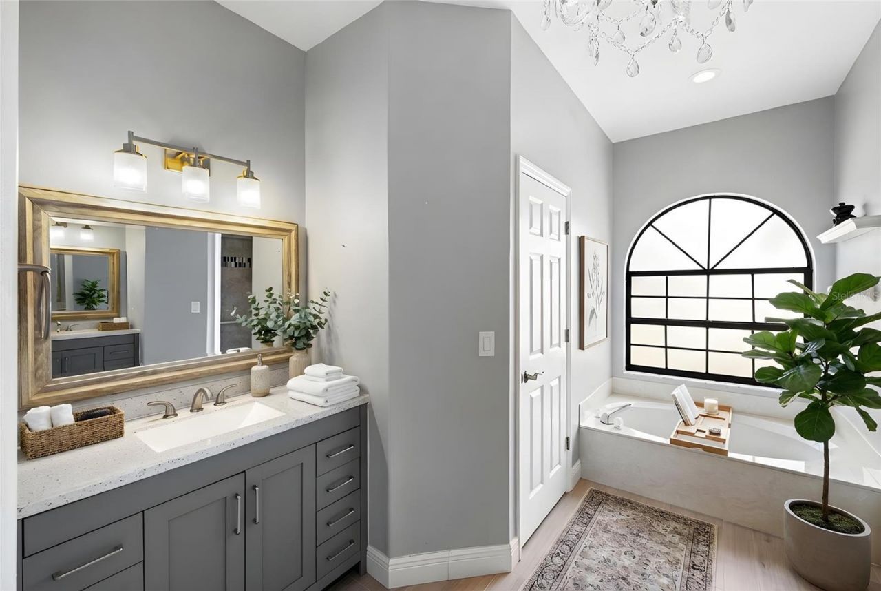 4608 Vintage Drive, Sarasota, FL 34243 Photo