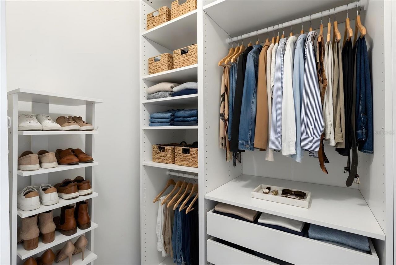 4608 Vintage Drive, Sarasota, FL 34243 Photo