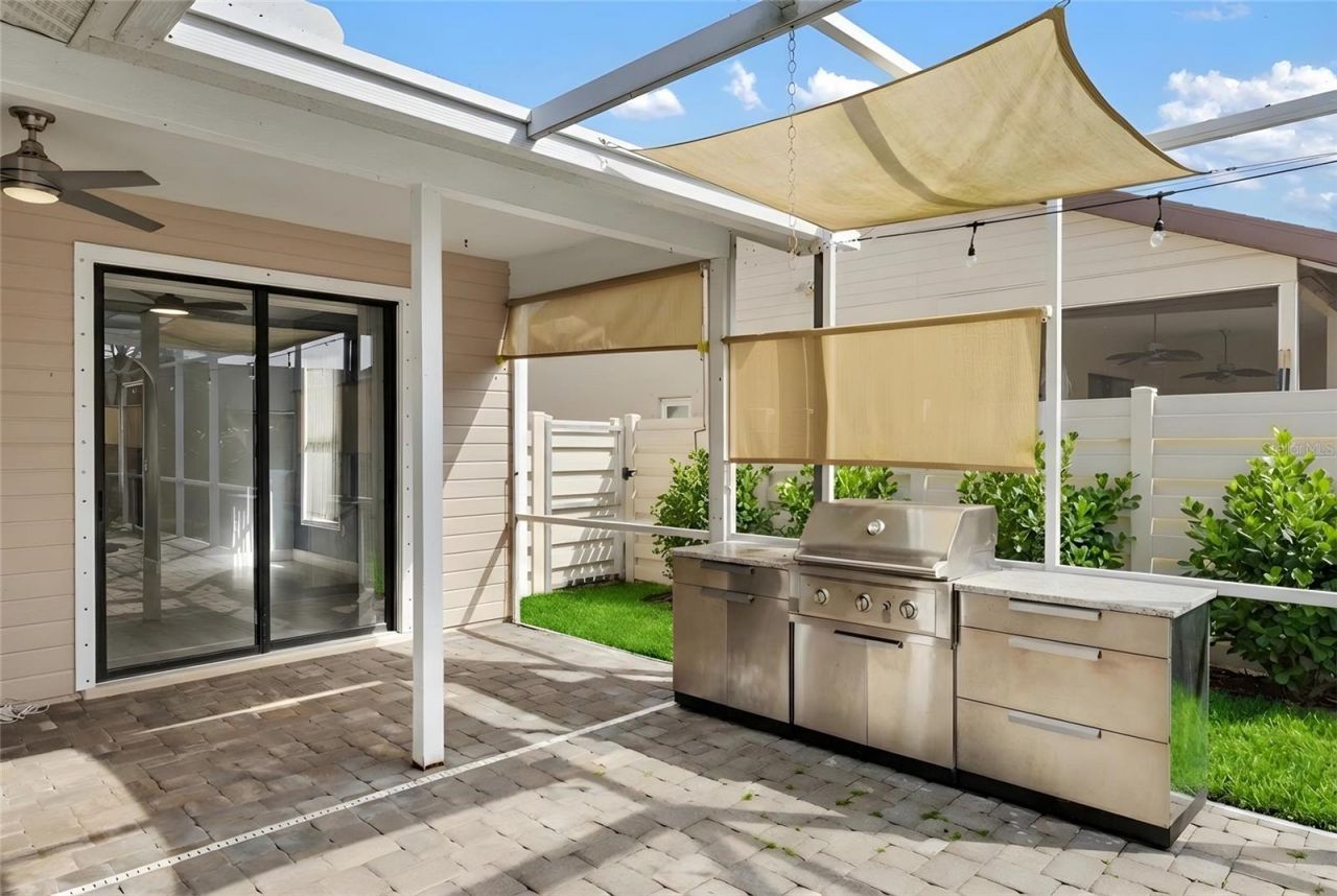 4608 Vintage Drive, Sarasota, FL 34243 Photo