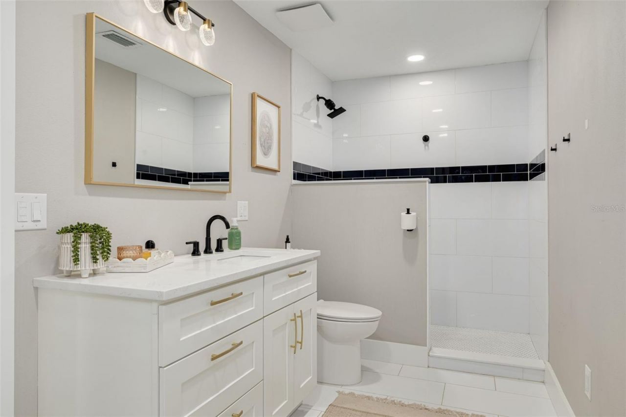 3662 5th Avenue S, Saint Petersburg, FL 33711 Photo