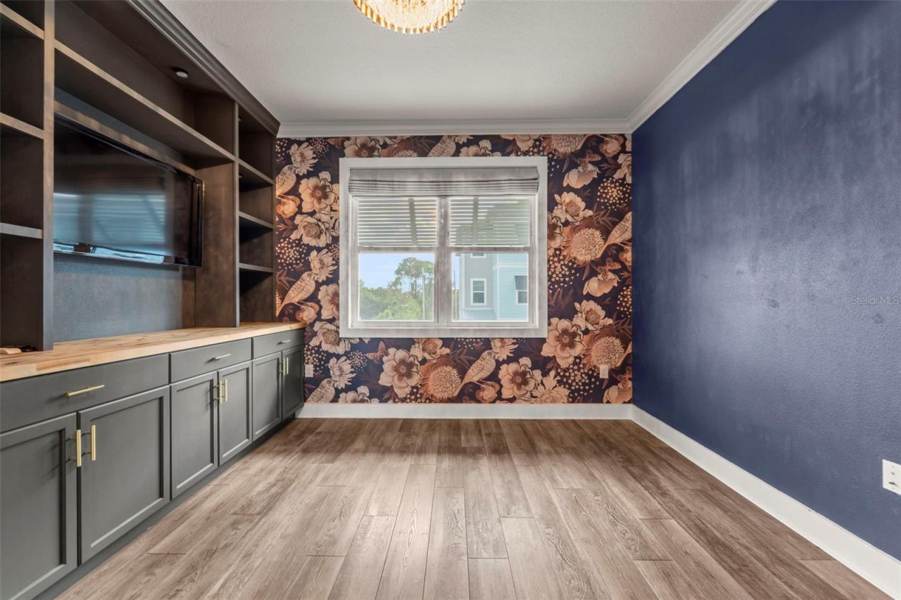 1299 Savona Drive Ne, Saint Petersburg, FL 33702 Photo