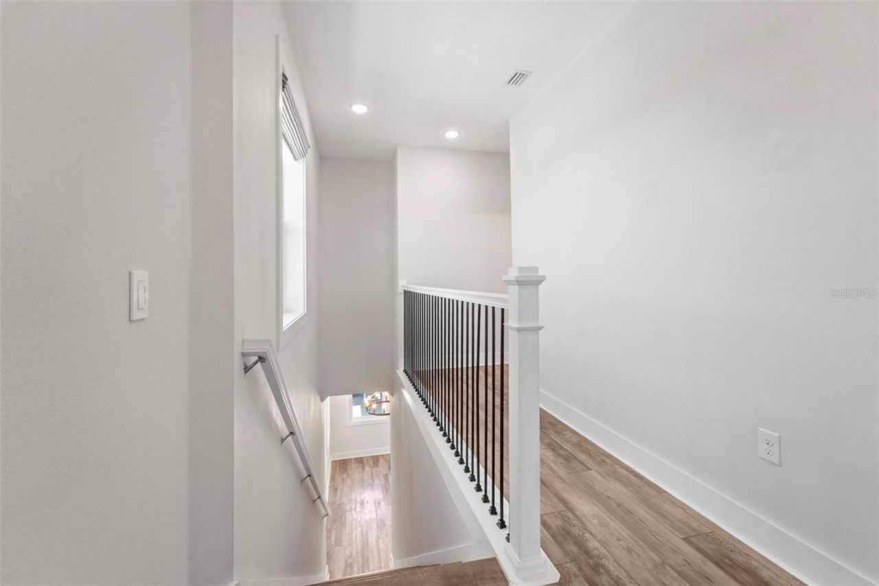 1299 Savona Drive Ne, Saint Petersburg, FL 33702 Photo