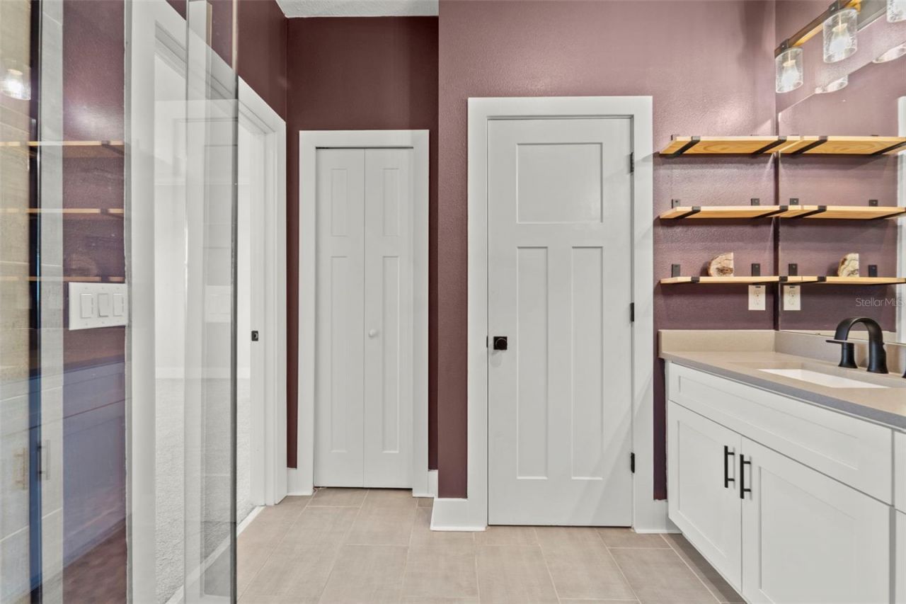 1299 Savona Drive Ne, Saint Petersburg, FL 33702 Photo