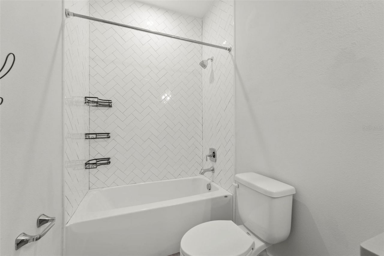 1299 Savona Drive Ne, Saint Petersburg, FL 33702 Photo