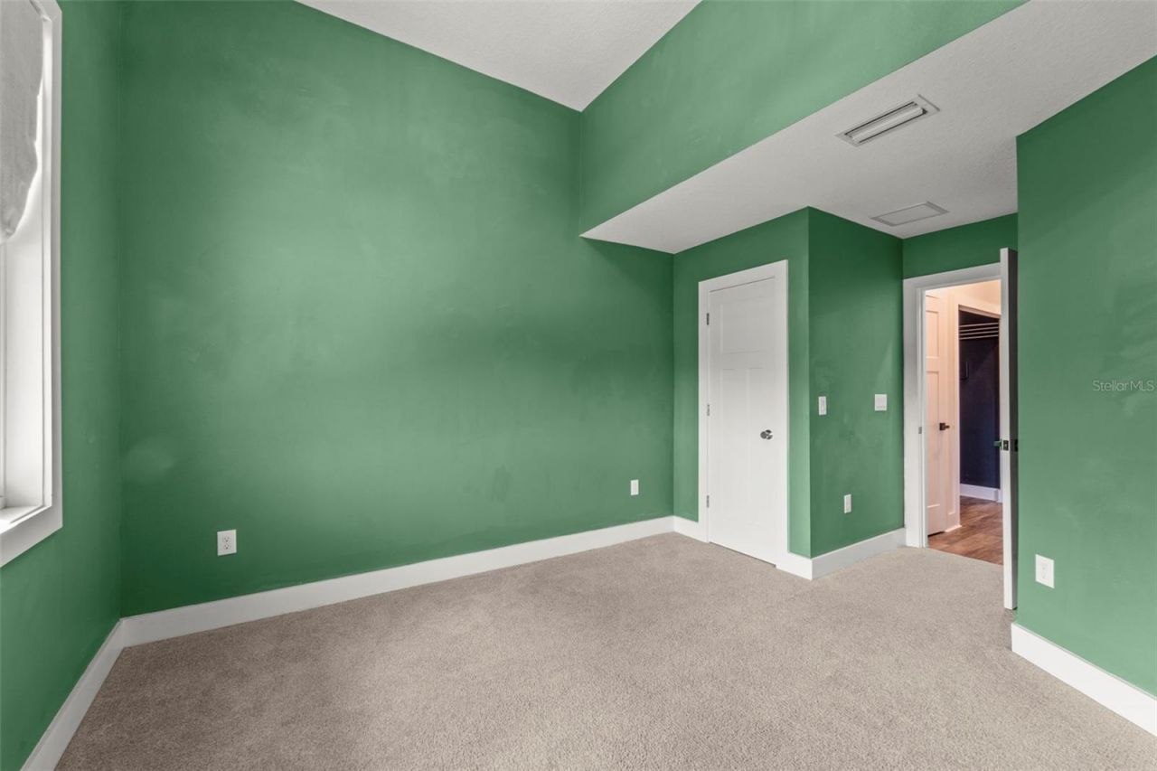 1299 Savona Drive Ne, Saint Petersburg, FL 33702 Photo