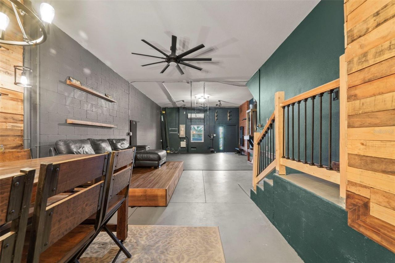 1299 Savona Drive Ne, Saint Petersburg, FL 33702 Photo