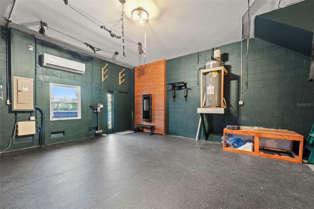 1299 Savona Drive Ne, Saint Petersburg, FL 33702 Photo