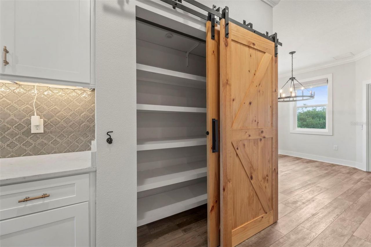 1299 Savona Drive Ne, Saint Petersburg, FL 33702 Photo