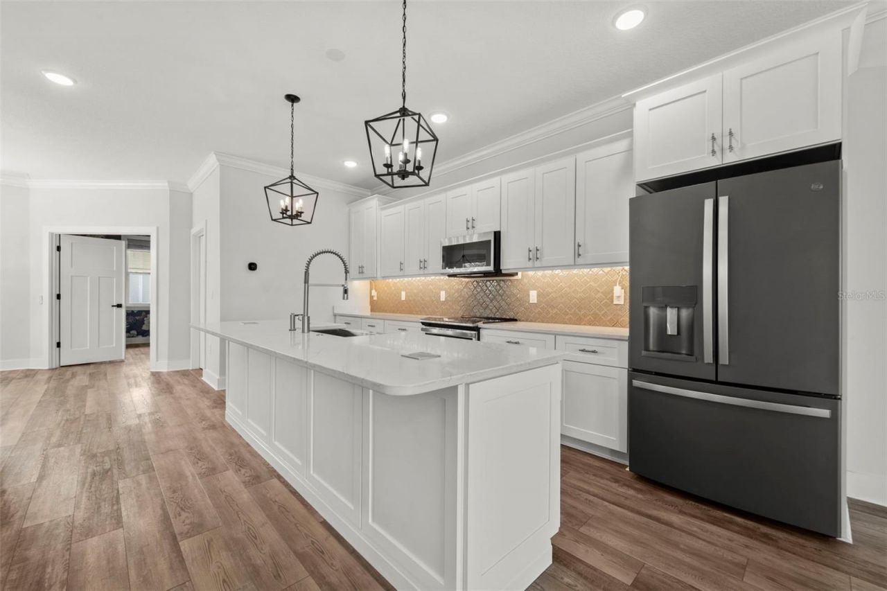 1299 Savona Drive Ne, Saint Petersburg, FL 33702 Photo