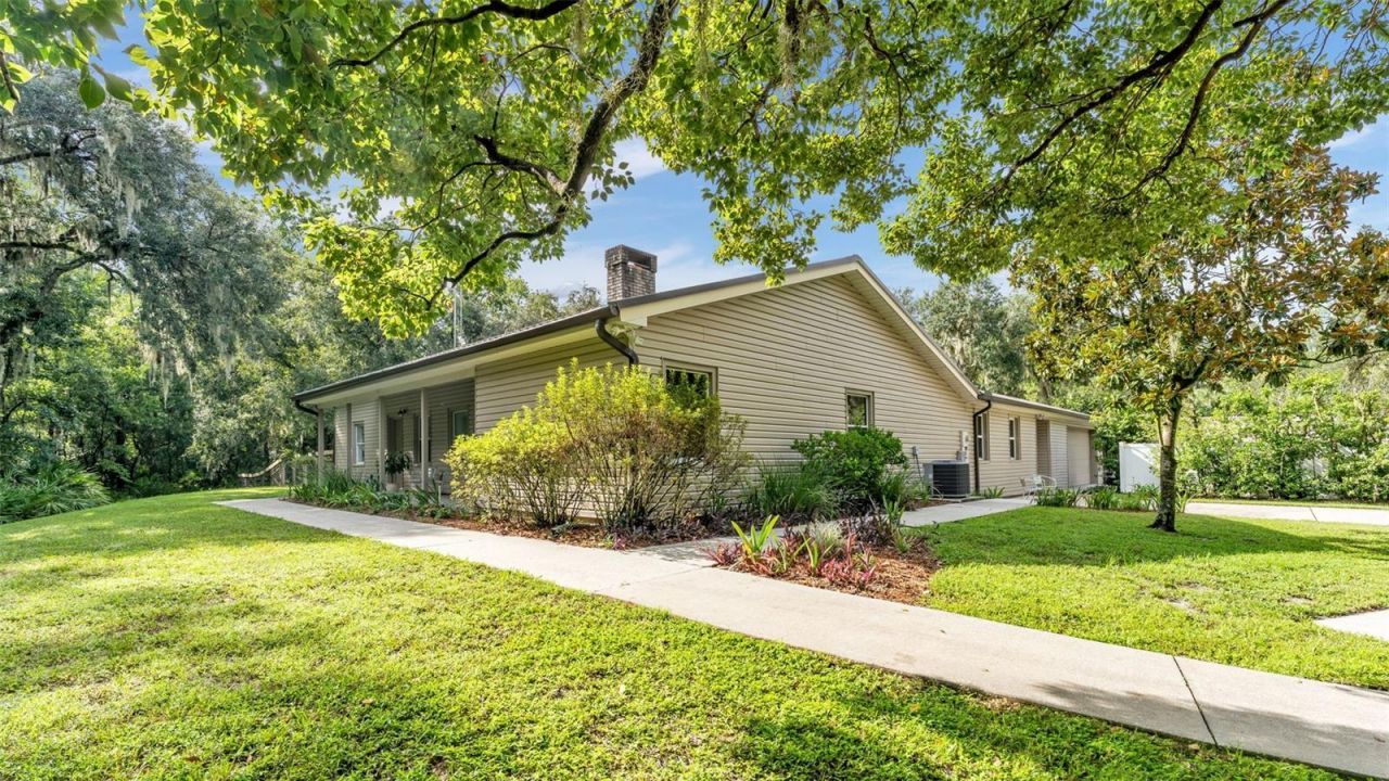 6400 Forestwood Drive E, Lakeland, FL 33811 Photo