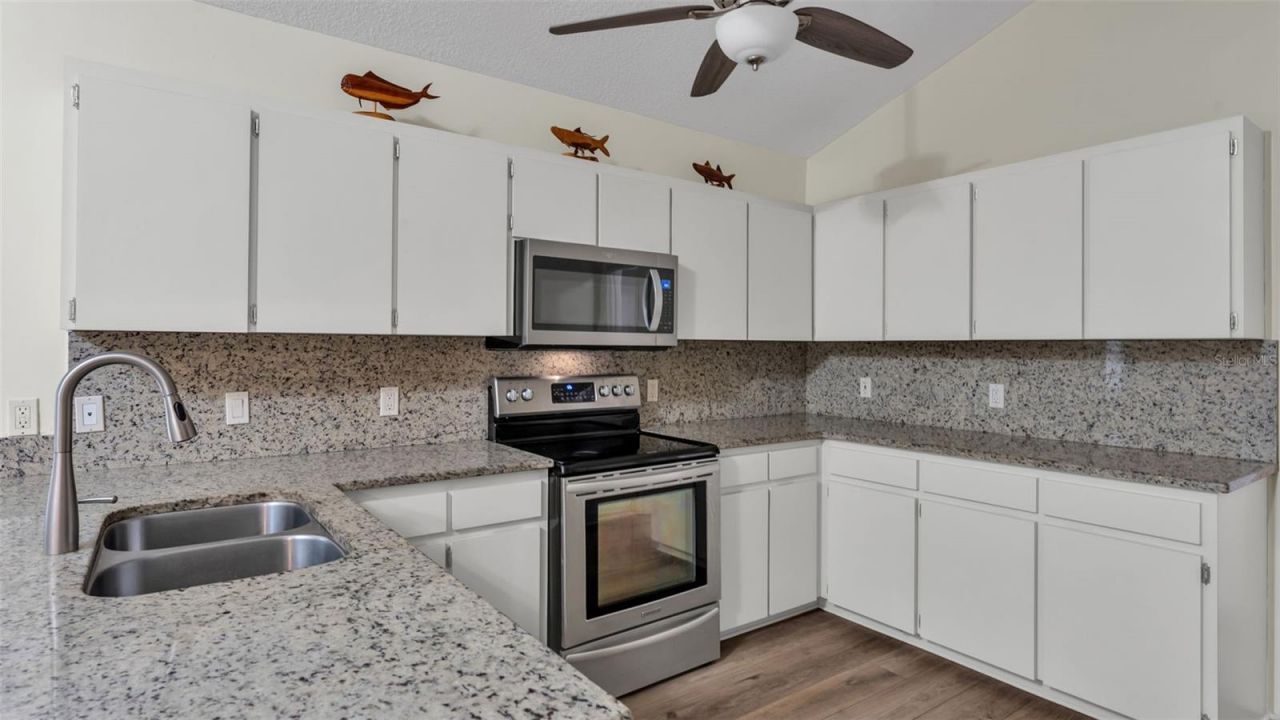 6400 Forestwood Drive E, Lakeland, FL 33811 Photo