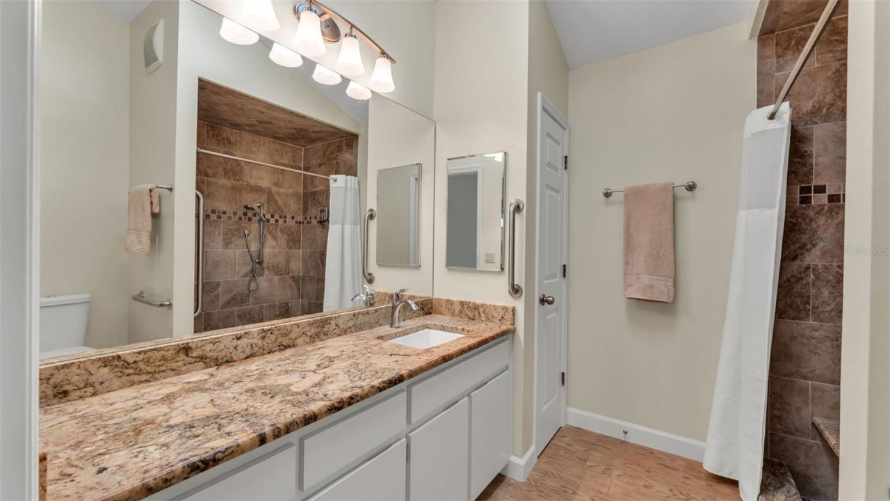 6400 Forestwood Drive E, Lakeland, FL 33811 Photo
