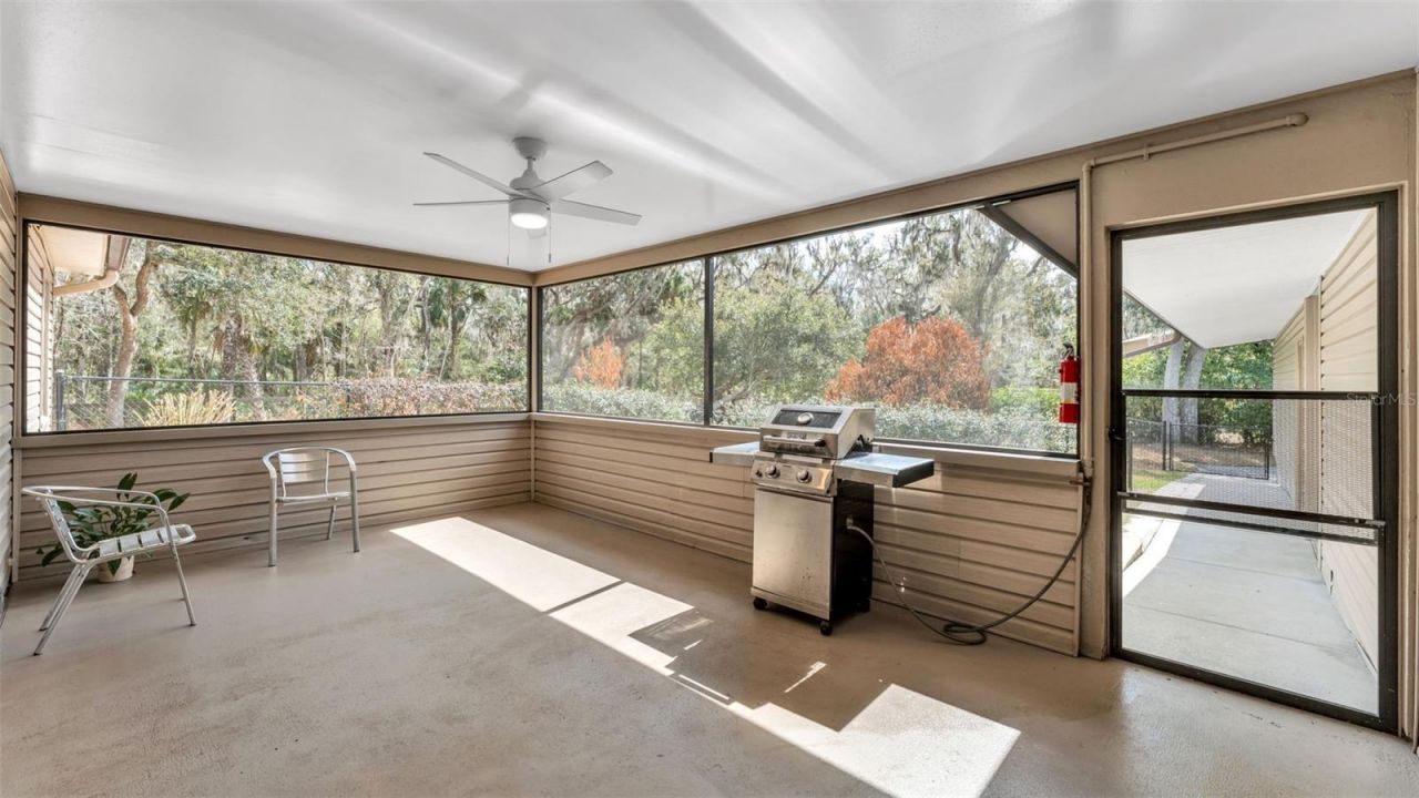 6400 Forestwood Drive E, Lakeland, FL 33811 Photo