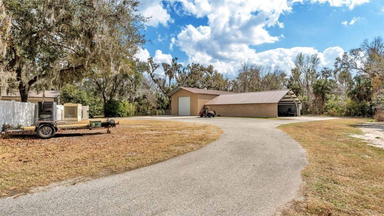 6400 Forestwood Drive E, Lakeland, FL 33811 Photo