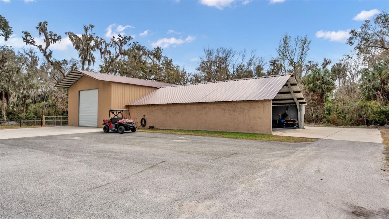 6400 Forestwood Drive E, Lakeland, FL 33811 Photo