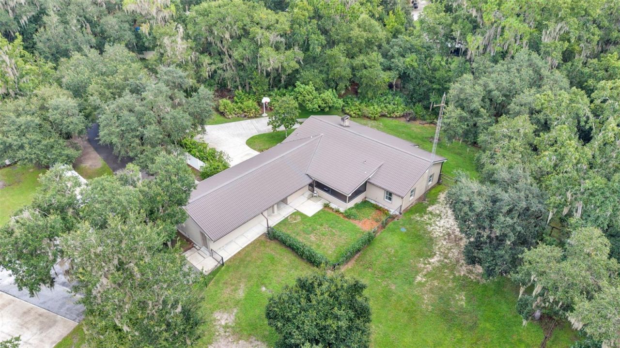 6400 Forestwood Drive E, Lakeland, FL 33811 Photo