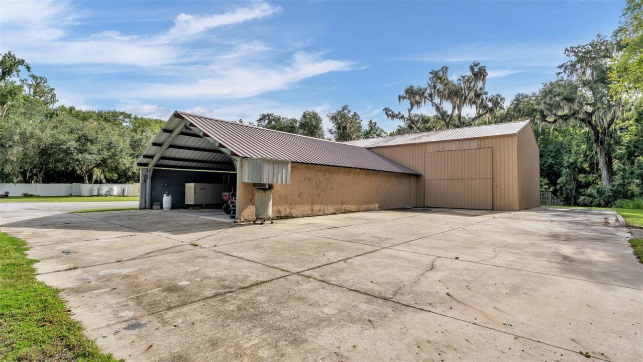 6400 Forestwood Drive E, Lakeland, FL 33811 Photo